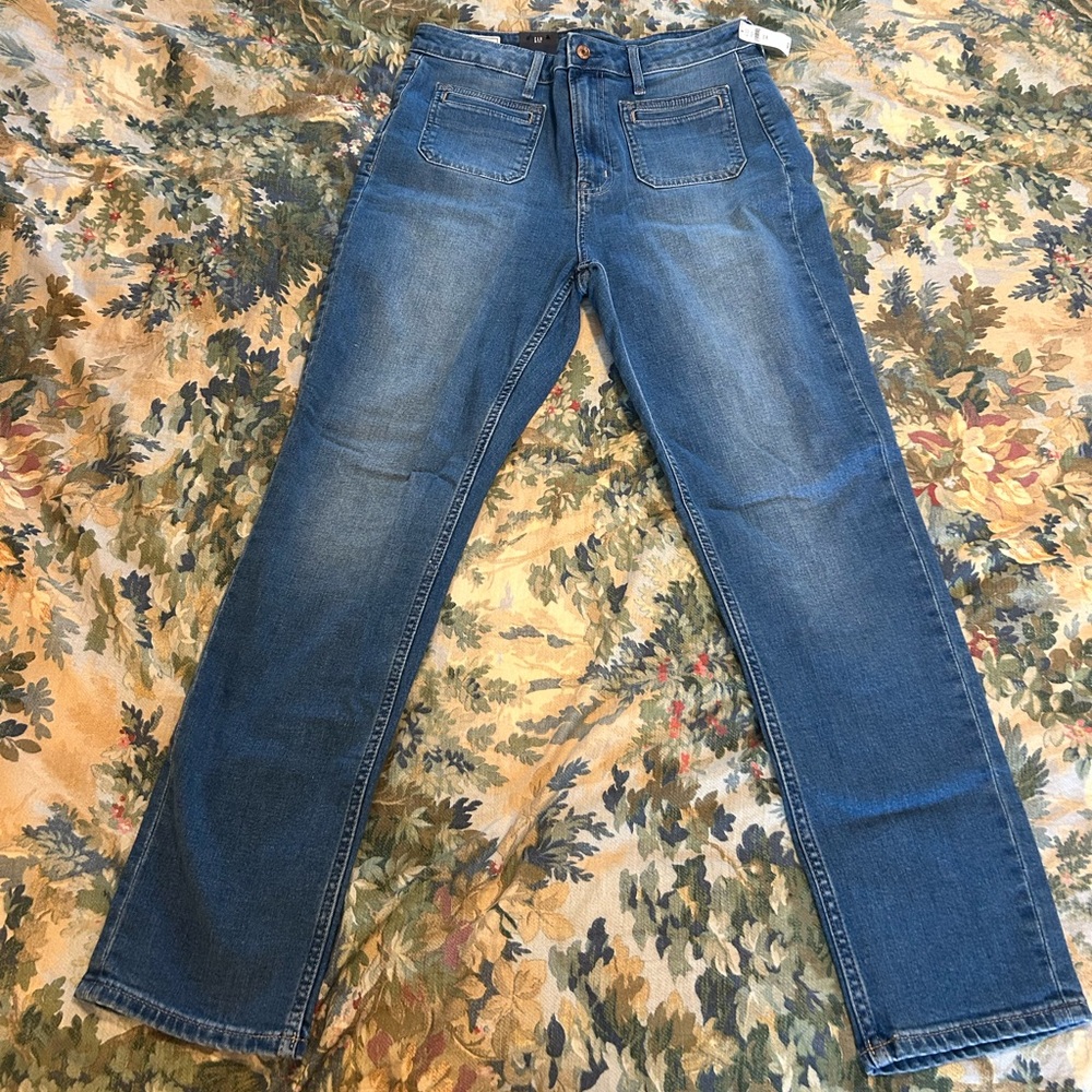 GAP Denim Cute Pocket Detail Medium Wash NWT High-Rise, Slim Fit